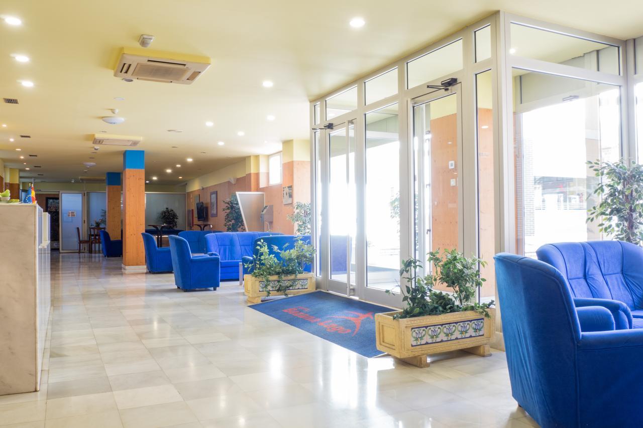 Hotel Bezana Lago Santa Cruz De Bezana Buitenkant foto
