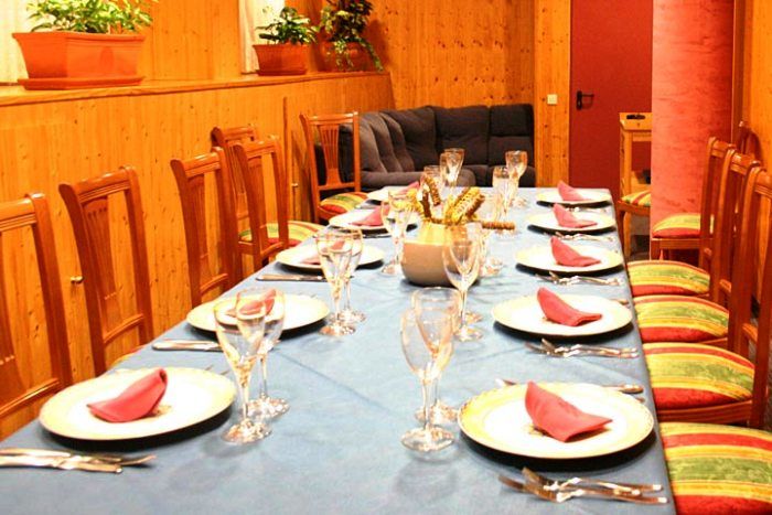 Hotel Bezana Lago Santa Cruz De Bezana Buitenkant foto